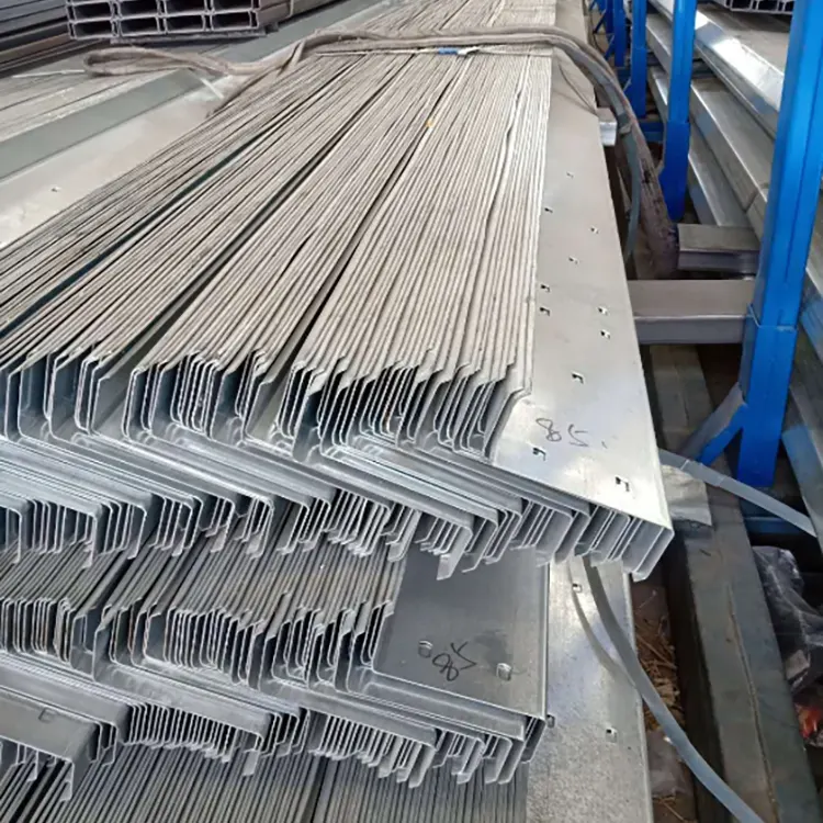 Kênh Z mạ kẽm trước